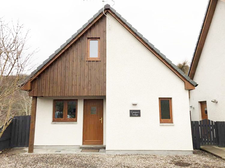 Roughcasting services on small lodge in Inverness